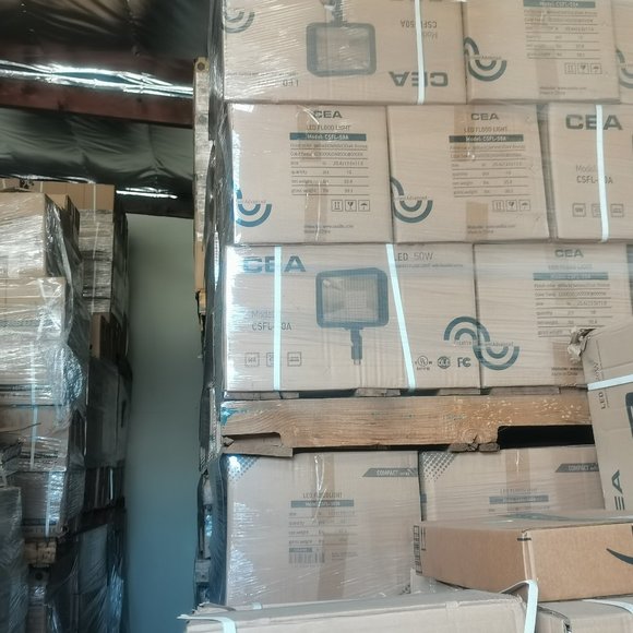 LED flood light, canopy, wall pack on sale - Picture 5 of 11